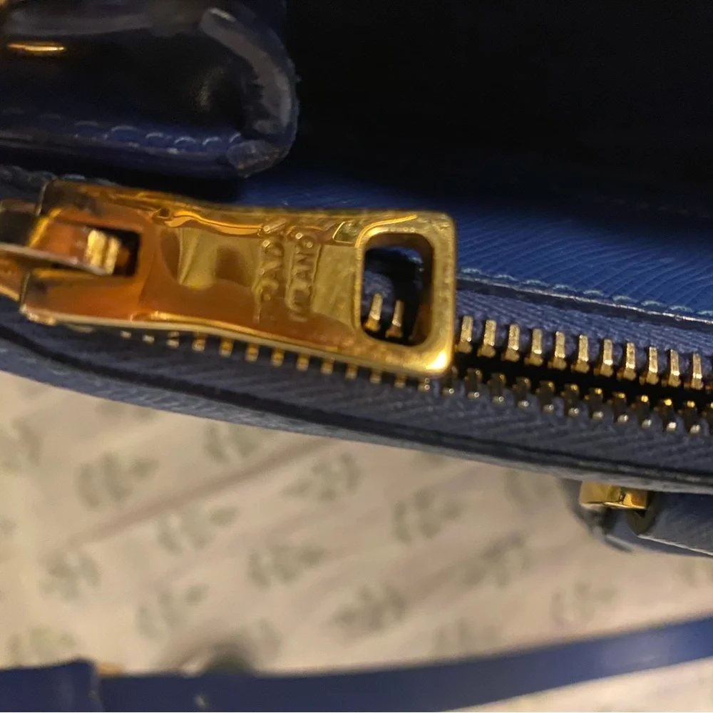 Prada Safiano - Picture 9 of 11